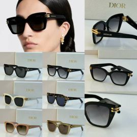 Picture of Dior Sunglasses _SKUfw55707497fw